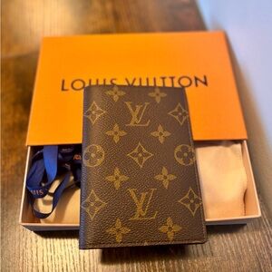 Louis Vuitton M25918 Monogram Passport Holder Wallet Neverfull Style
